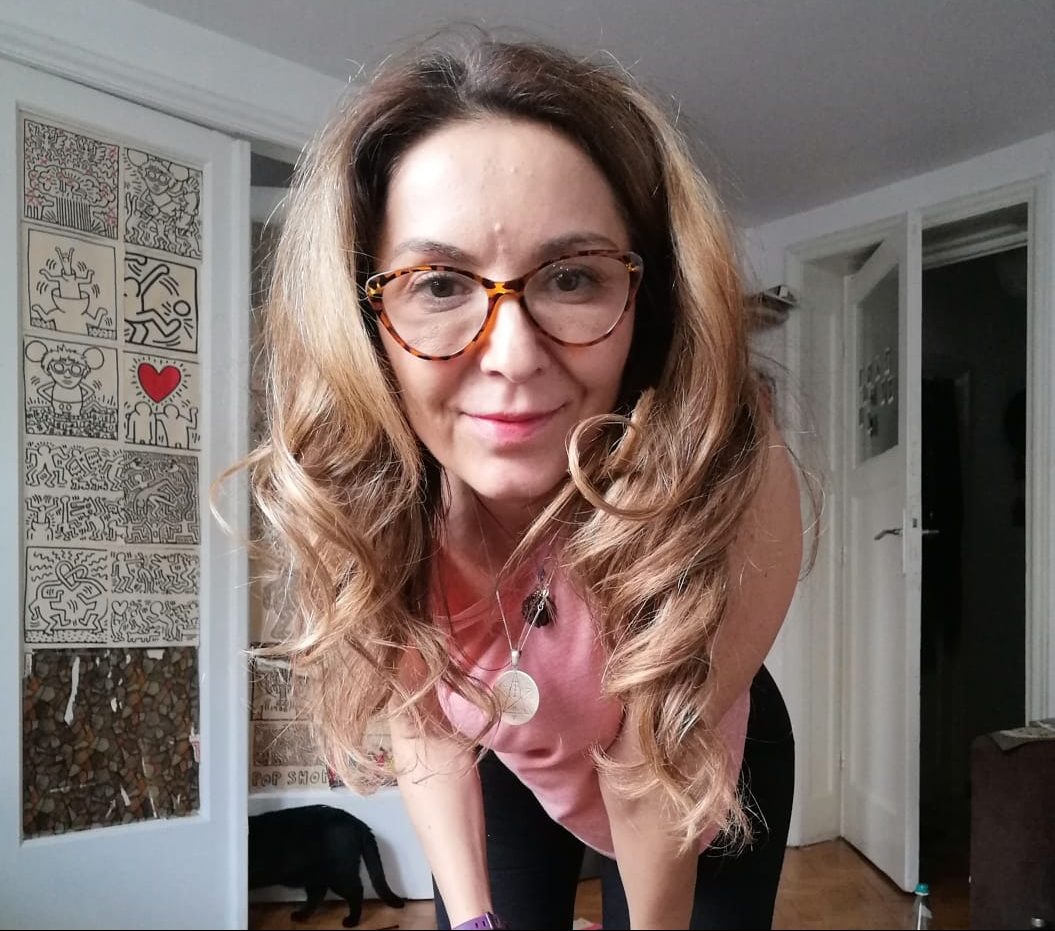 Cum ajungi să îți îmbunătățești calitatea vieții? Și cum a ajutat-o dieta ProLon® pe Gabriela Halagian, instructor de yoga, să găsească rețeta tinereţii fără bătrâneţe