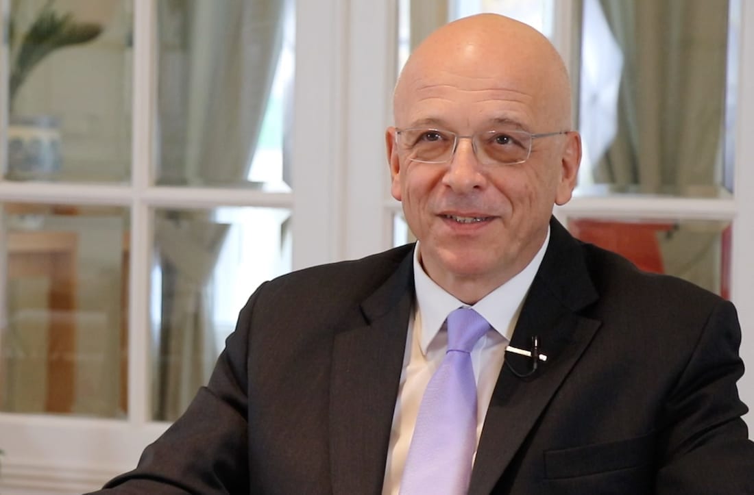 Povestea vinului cu Ambasadorul Germaniei în România: cum se poziționează Riesling în competiția cu Chardonnay și Savignon Blanc?