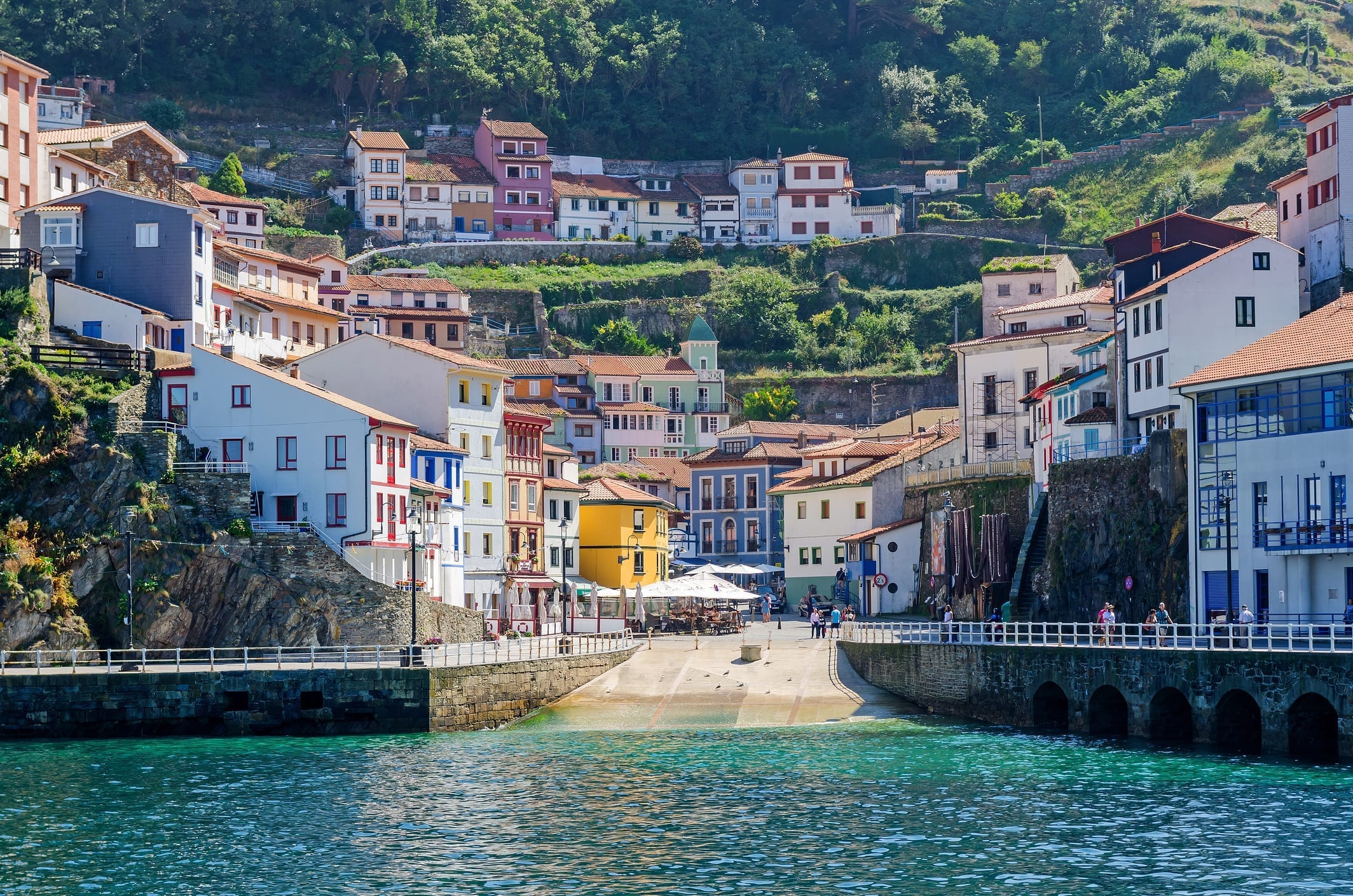 Cele mai frumoase orașe din Spania - Harbor of Cudillero