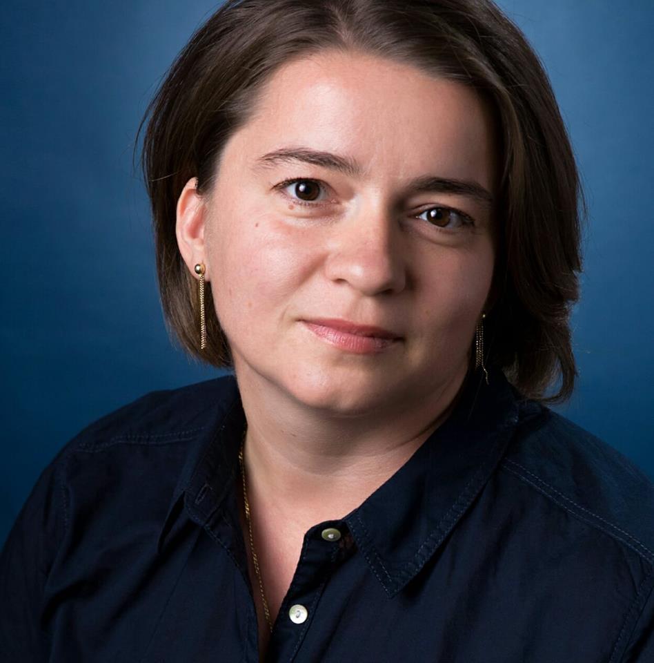 Povestea prietenei copiilor cu nevoi motorii speciale, Ana Raluca Chișu, despre cum îți iei viața în mâini la 16 ani și despre lecțiile anilor de liceu într-o familie gazdă din Germania