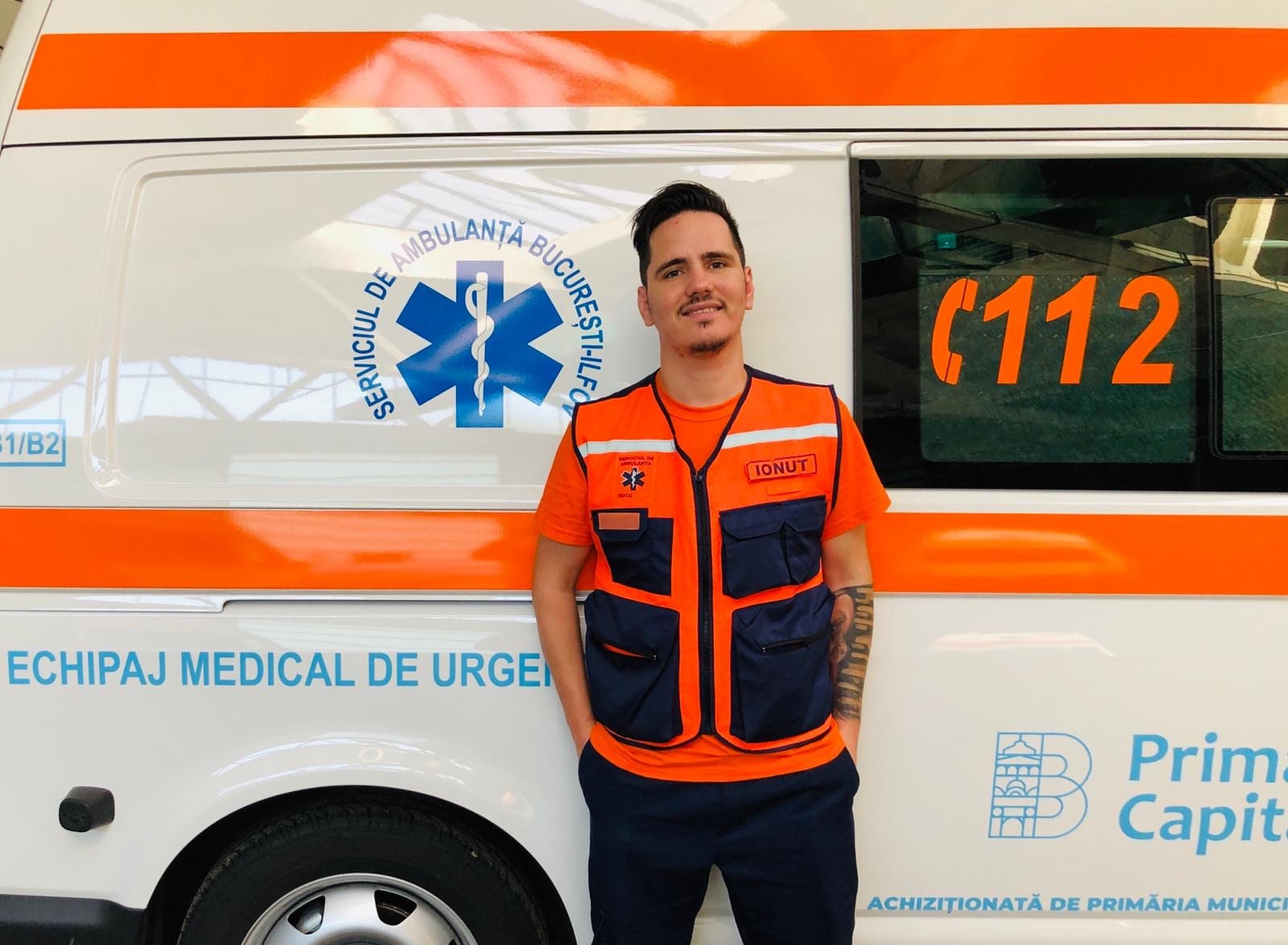 Ionuț Ursu, tânărul crescut în casa de copii care de cinci ani face voluntariat în Nepal. Cum a reușit un copil căruia până la 18 ani i s-a spus că va muri de SIDA să ajungă să construiască primele cabinete stomatologice din Nepal?
