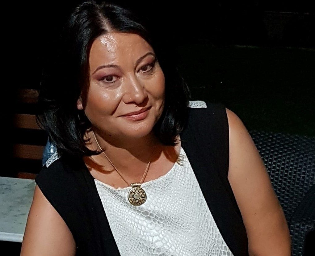 Viki Dumitrache și povestea unui psiholog care s-a construit pe sine dintr-un copil forțat să-și țină partea