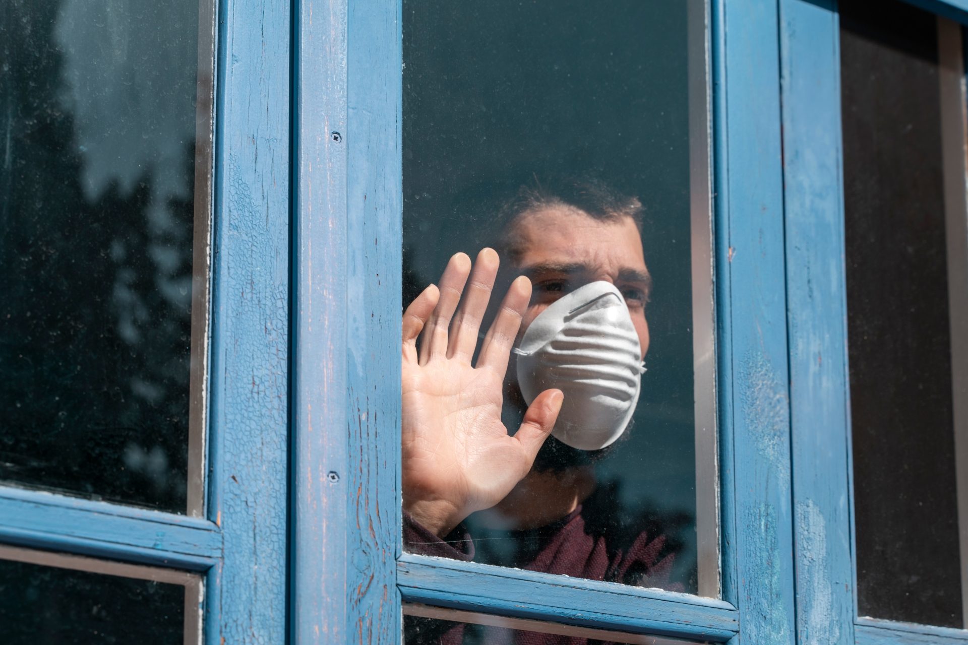Cum facem să rămânem sănătoși la cap, dar acasă? Și la ce ar putea să ducă autoizolarea? Sfaturi de la psihologul Georgiana Spătaru