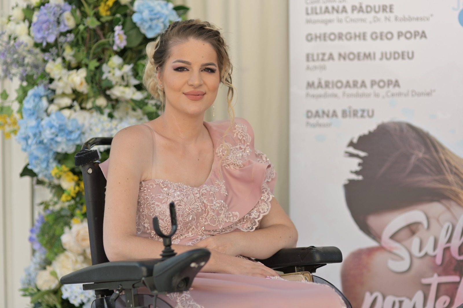 Secunda care frânge destinul unui copil. Și povestea unui „Suflet de porțelan” scrisă de Andreea Lichi din fotoliul ei rulant