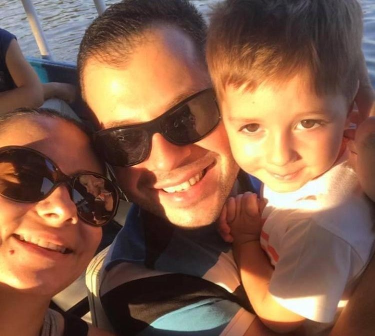 Flavian Georgescu, antrenorul olimpicilor, care a publicat prima carte de probleme și exerciții la 14 ani și se împarte între muzică, matematică și familie