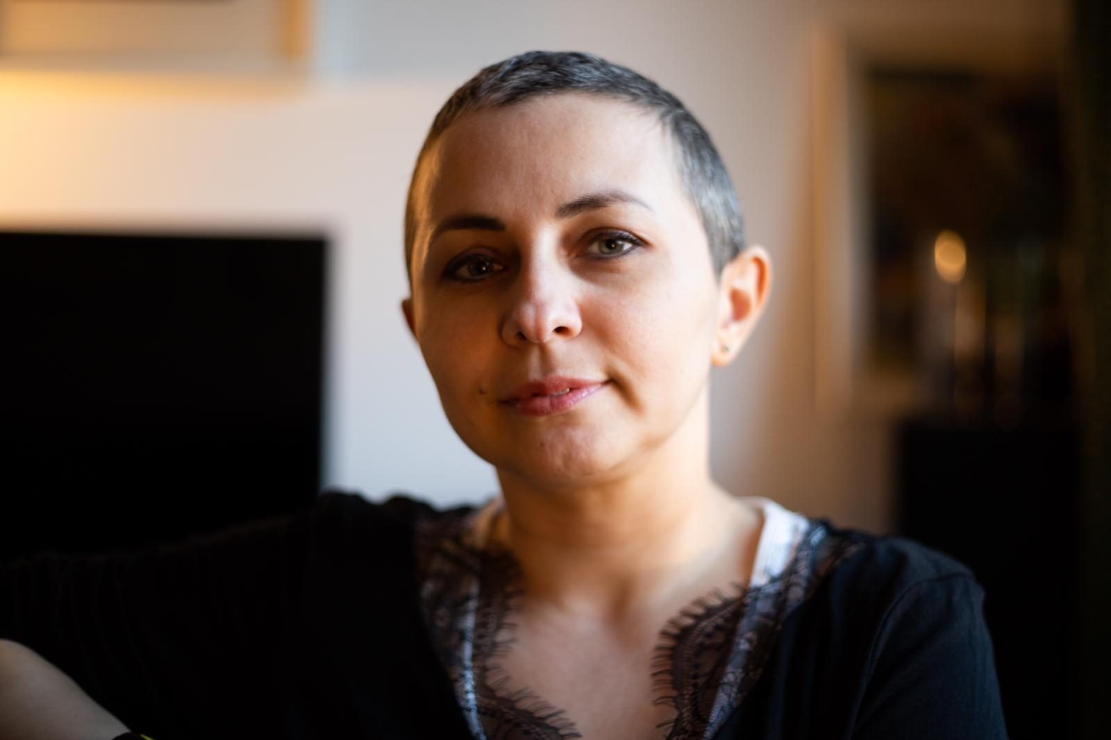 Cum e să fii diagnosticată cu cancer când țara intră în lockdown și cum depășești toate provocările când lumea e plină de restricții. Delia Grigoroiu, femeia care a învățat să vadă lucrurile bune în cele mai grele situații