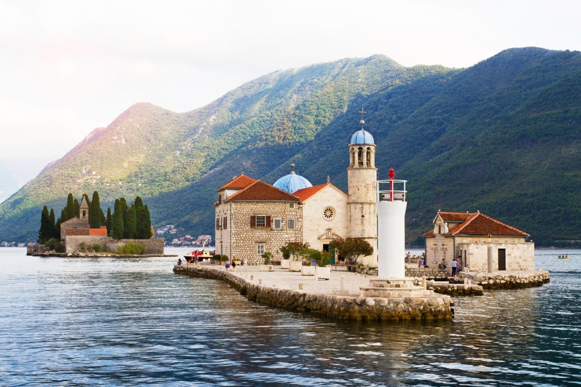 10 motive pentru care să vizitezi Muntenegru