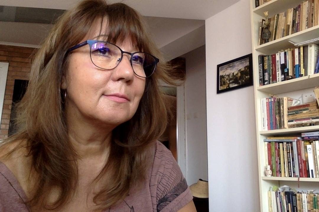 Doina Ruști, scriitoare: „Tata a fost ucis pentru că a descoperit un furt de proporții, dar niciodată nu am aflat numele celui care a pus mâna pe telefon și a comandat acest asasinat.”