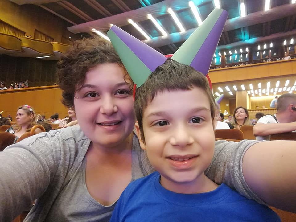 Nicoleta Orlea, mama lui Remus, un puști cu autism: „Sunt recunoscătoare pentru că viața mi-a arătat ce înseamnă să-ți fie frică, dar și să acționez contra și împreună cu ea”