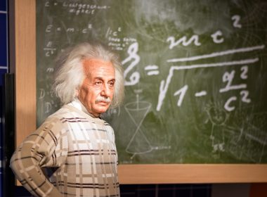 viaâa lui Albert Einstein