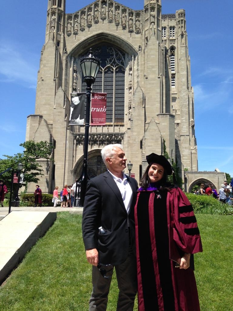 Laura absolvire University of Chicago 2014