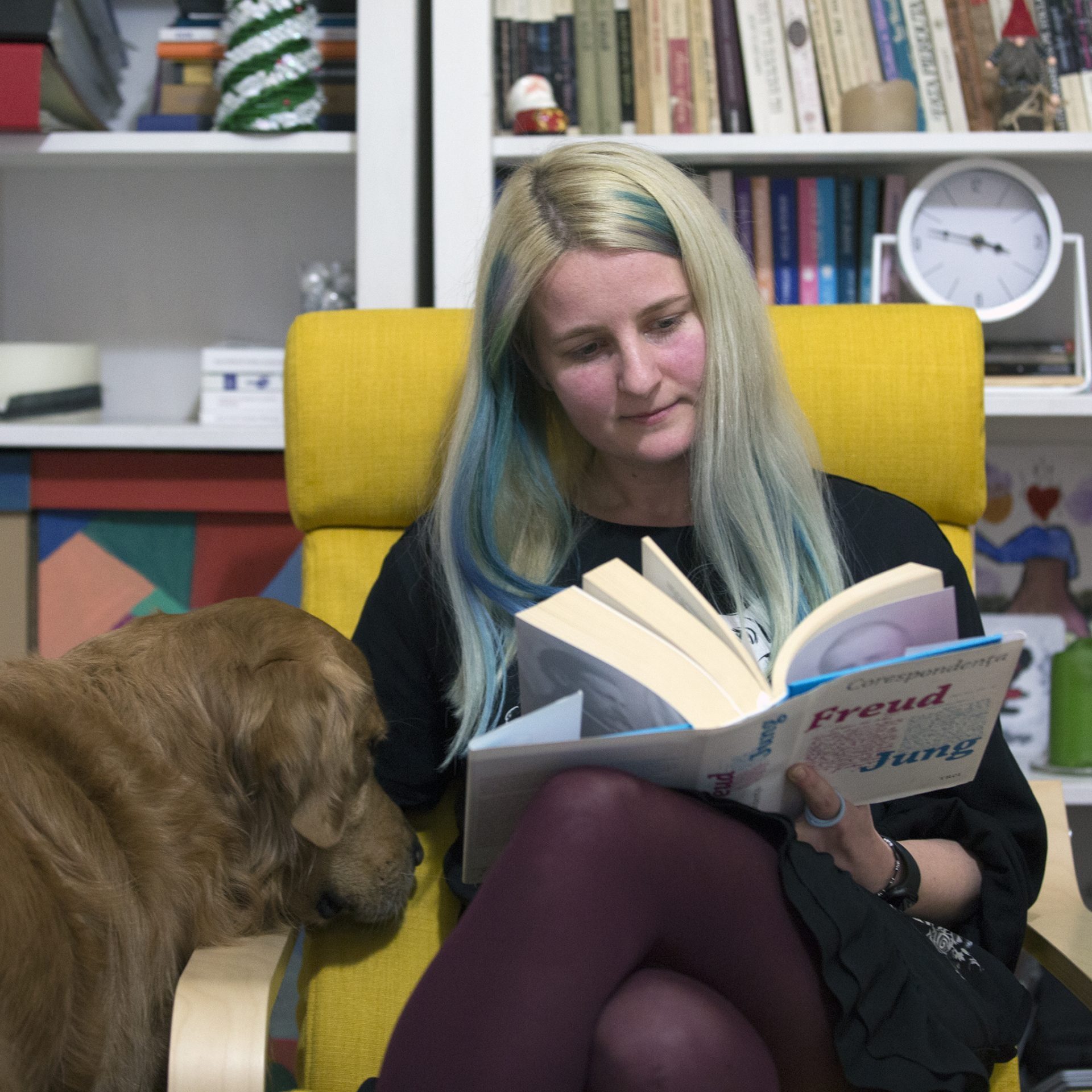 Cum a învins depresia cu ajutorul cărților: povestea de viață a psihoterapeutei Sabina Strugariu și fuga ei în realitatea paralelă