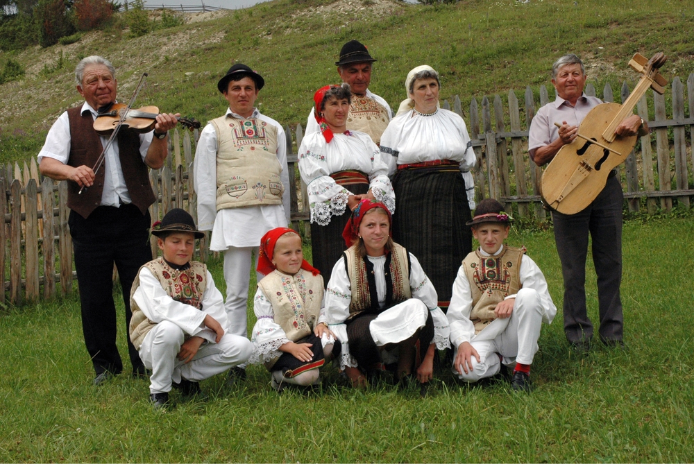 tradiții obiceiuri România