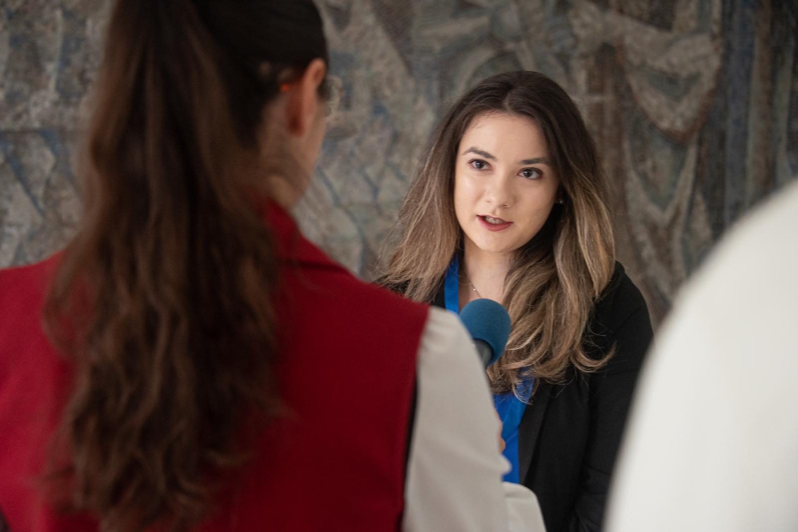 Model pentru tineri: povestea unei fete care a ajuns să reprezinte România la Uniunea Europeană? Francesca Cristea a dezvoltat proiecte pentru tineret care au schimbat vieți: „cel ce nu a luptat niciodată, nu a trăit niciodată”