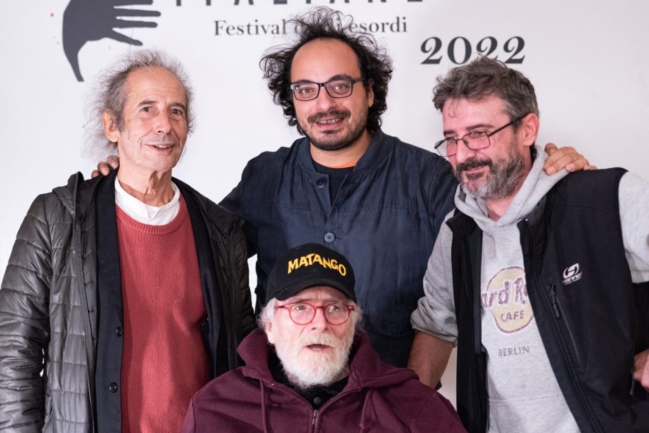A plecat din mină în lume: Lucian Băncilă este dovada vie că destinul se poate clădi autodidact. A devenit asistent medical și azi strălucește pe covorul roșu al Festivalului de Film de la Veneția
