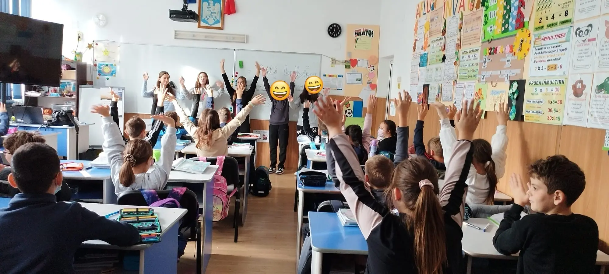 În România viitorului, educația se oprește la ușa care n-are pantofi în față. Așa a strâns Narada o generație întreagă în jurul unei idei: să nu mai lăsăm niciun copil în urmă