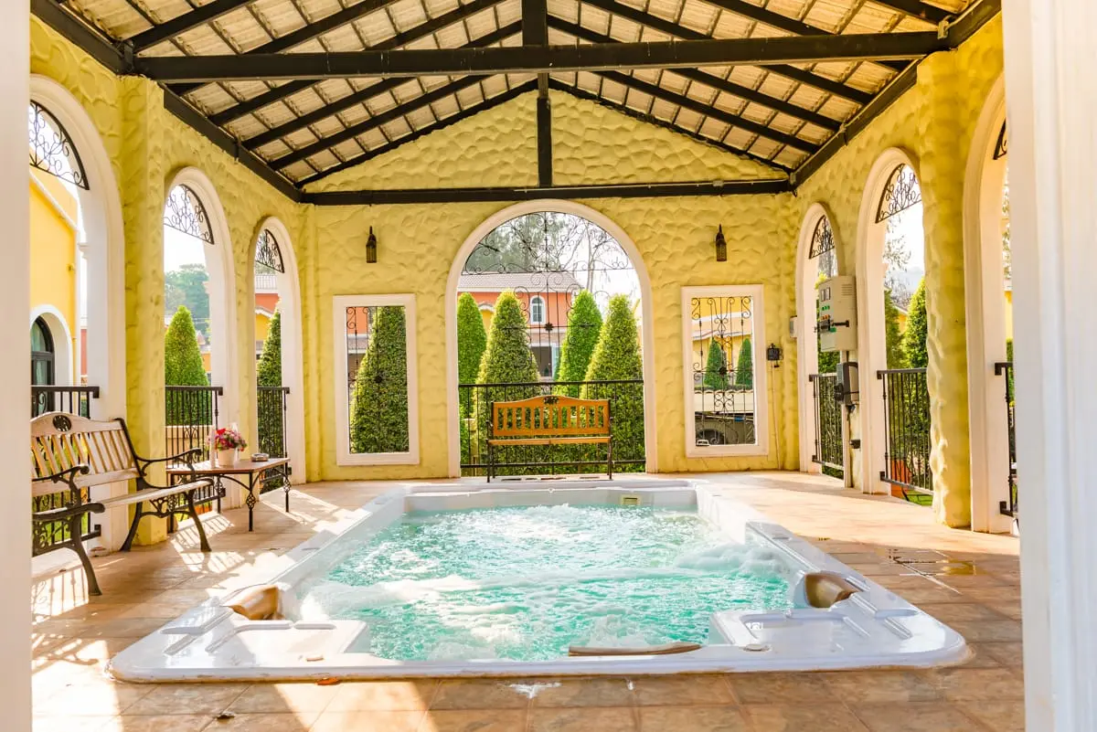 Jacuzzi de exterior: ce trebuie să știi despre instalare și racordare