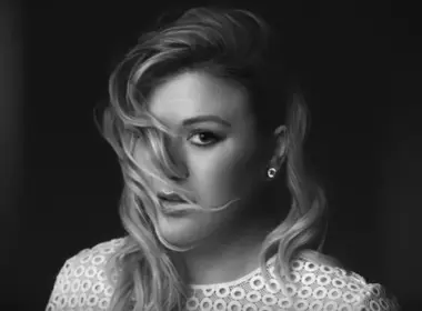 Viața lui Kelly Clarkson