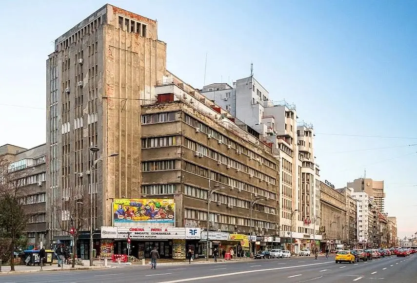 De la hanuri, la palate abandonate: 10 locuri dispărute din București