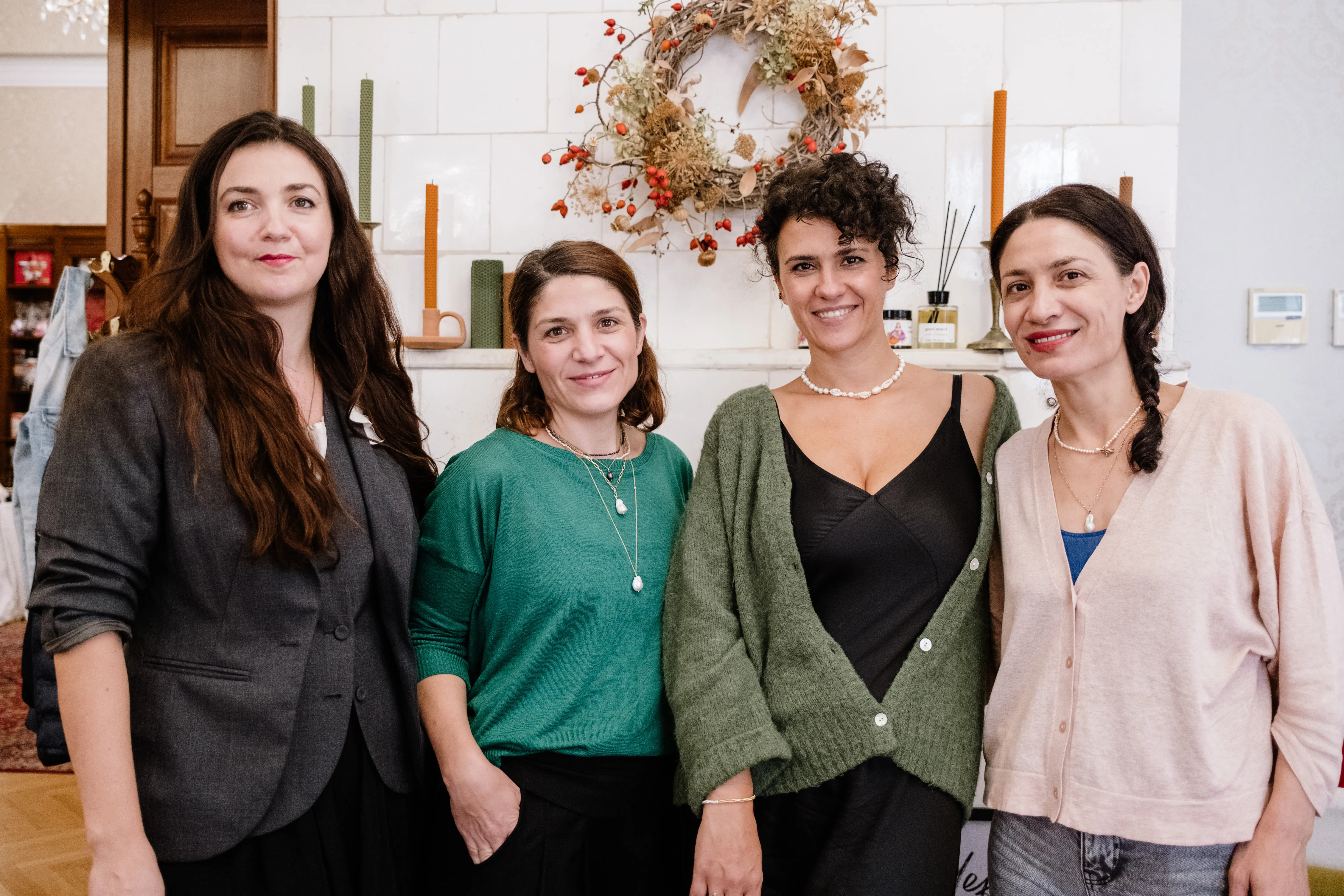 Fiecare bijuterie păstrează în ea un moment. Cum s-a născut Chromatic Pearls, un brand care înseamnă rafinament, curiozitate și o legătură autentică cu natura