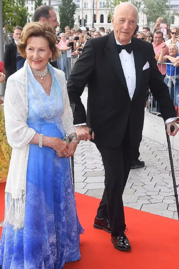 iubiri din case regale