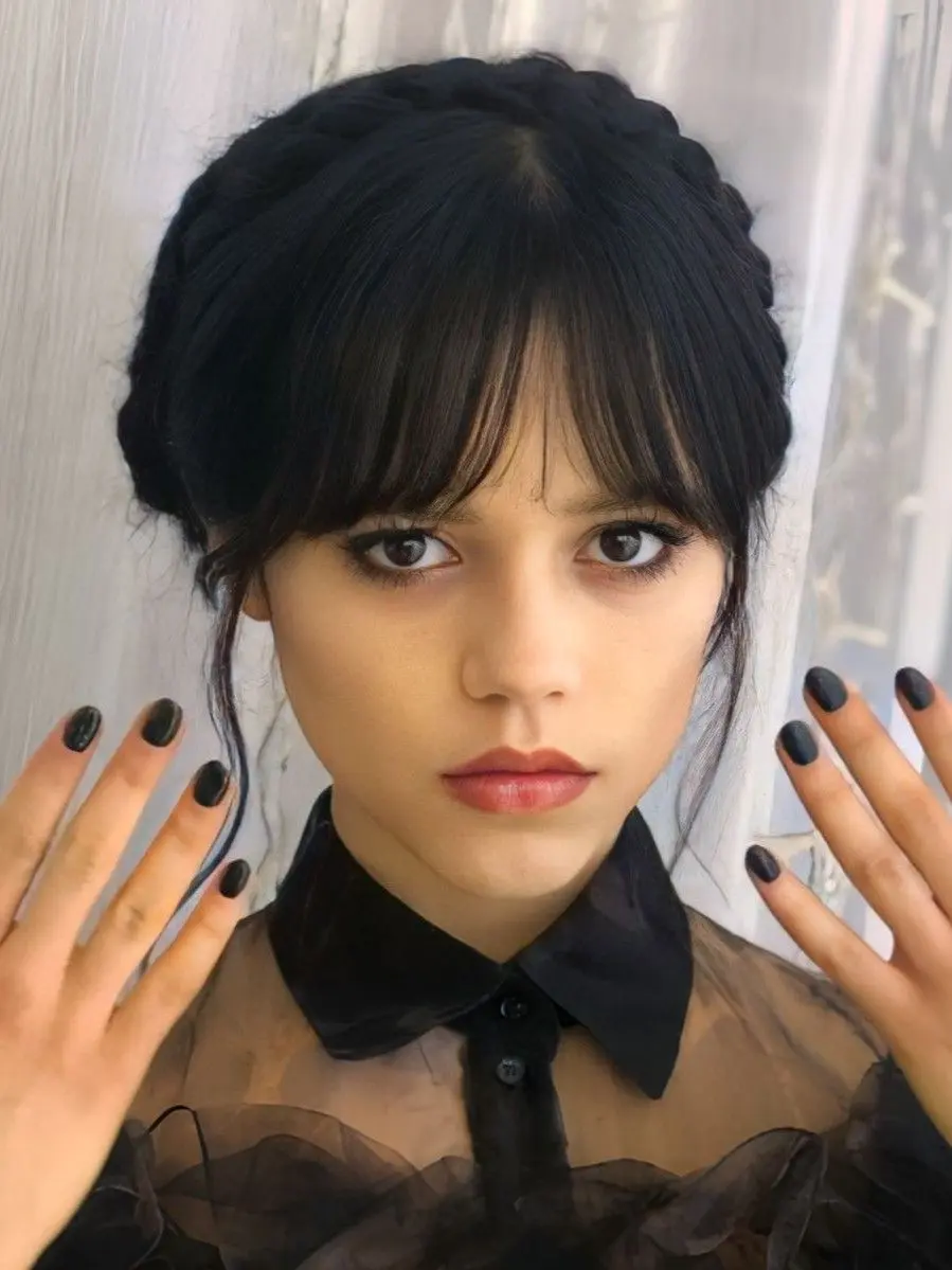Jenna Ortega și faima care doare: controverse, anxietate, ambiție și ascensiunea unei tinere care a spus Hollywood-ului „nu”
