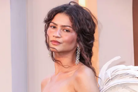 Ne luăm adio de la mascara? „Ghost lashes” este noul trend în machiaj  
