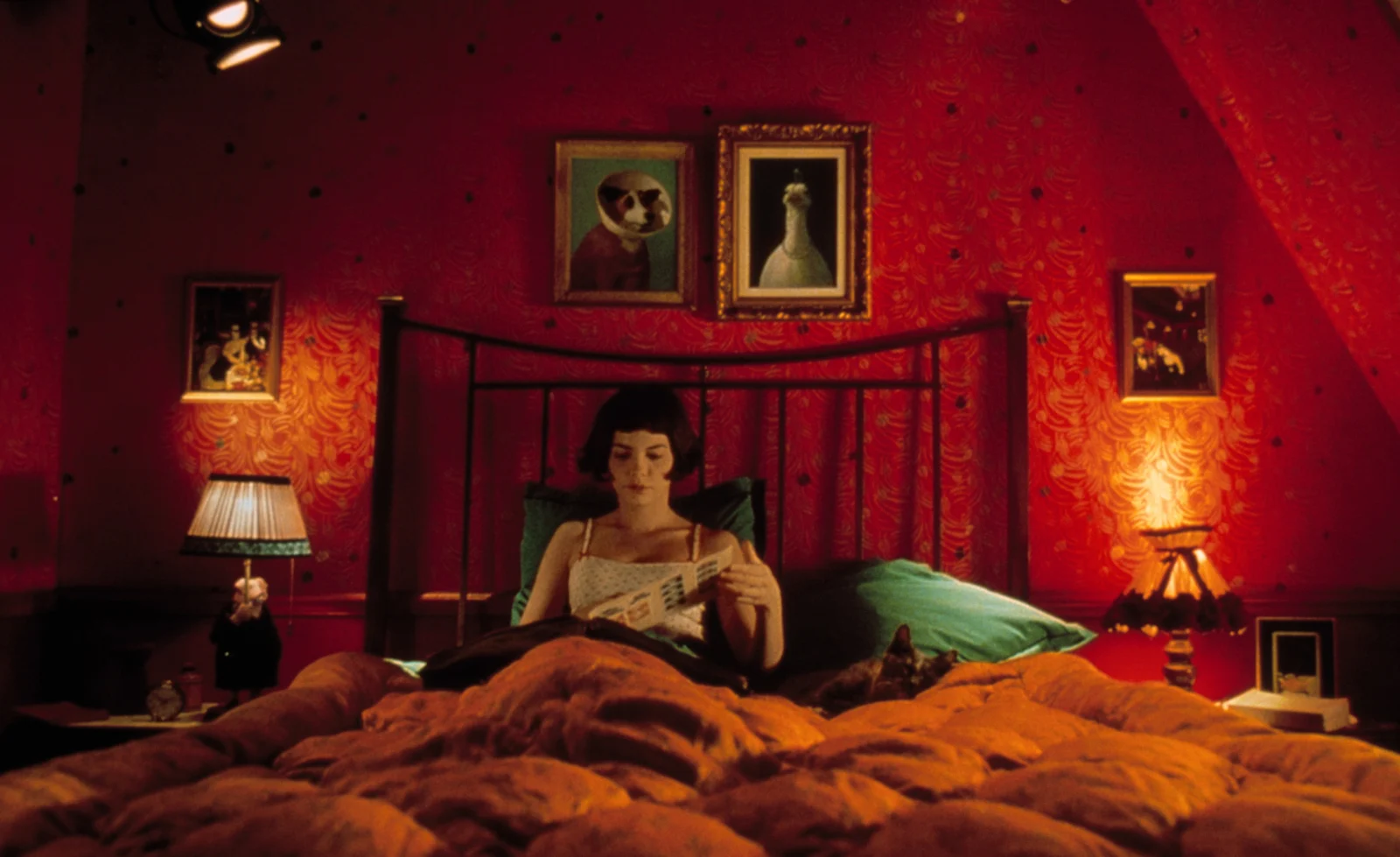 Iconic red: scene de film în care culoarea roșie joacă rolul principal