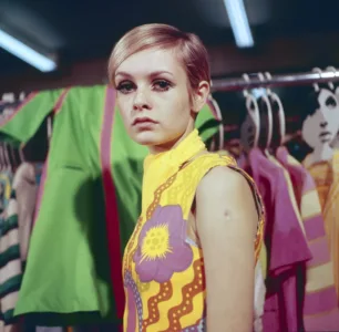 Twiggy, primul model care a schimbat felul în care arătau anii ’60