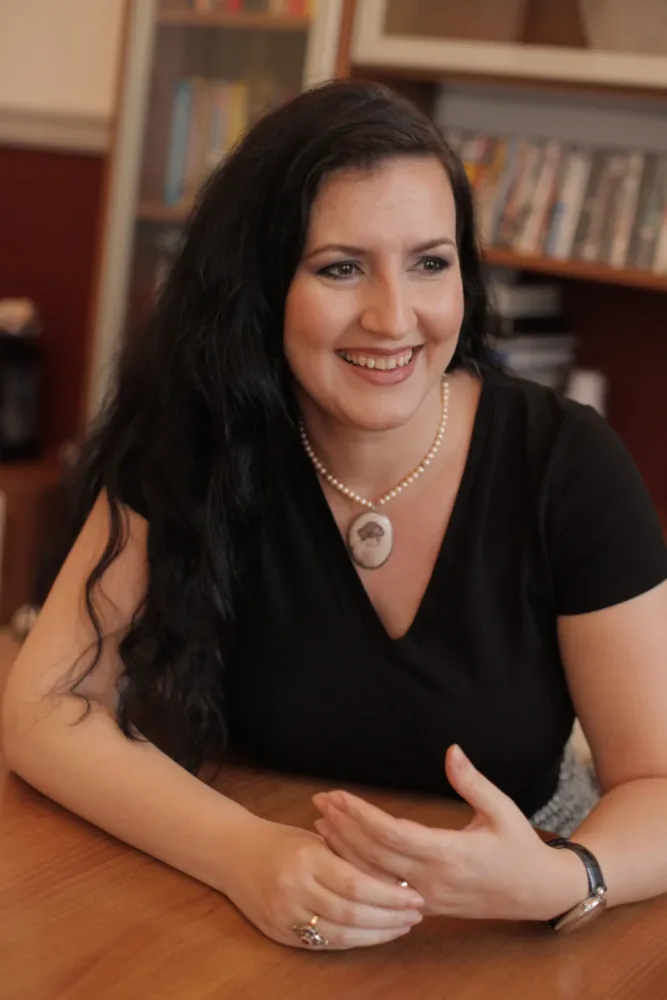 Sorana Savu: „La 20 de ani visam să schimb lumea. La 50 de ani visez să păstrez lumea pe care mi-am creat-o”