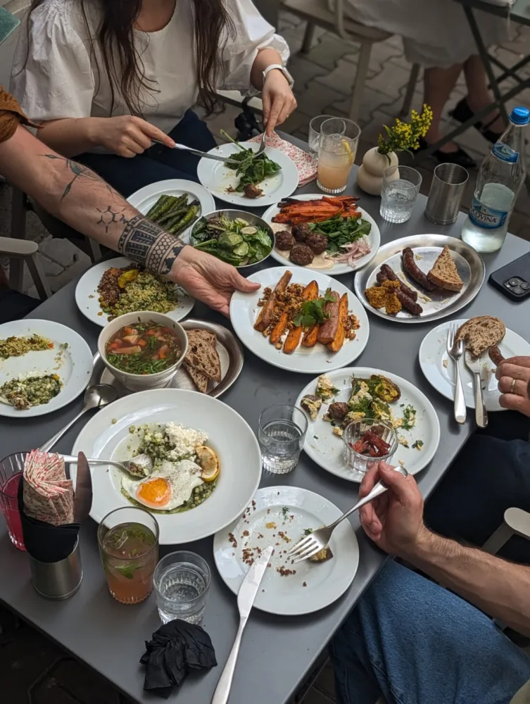 4 locuri pentru brunch-urile de început de octombrie