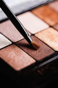 Cum să aduci toamna în trusa ta de beauty:  4 palete de machiaj pe care mi le doresc sezonul acesta