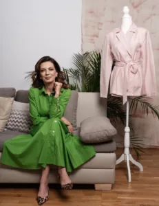 Întâlnirea de dimineață cu designerul Claudia Ioniță (Couture de Marie)