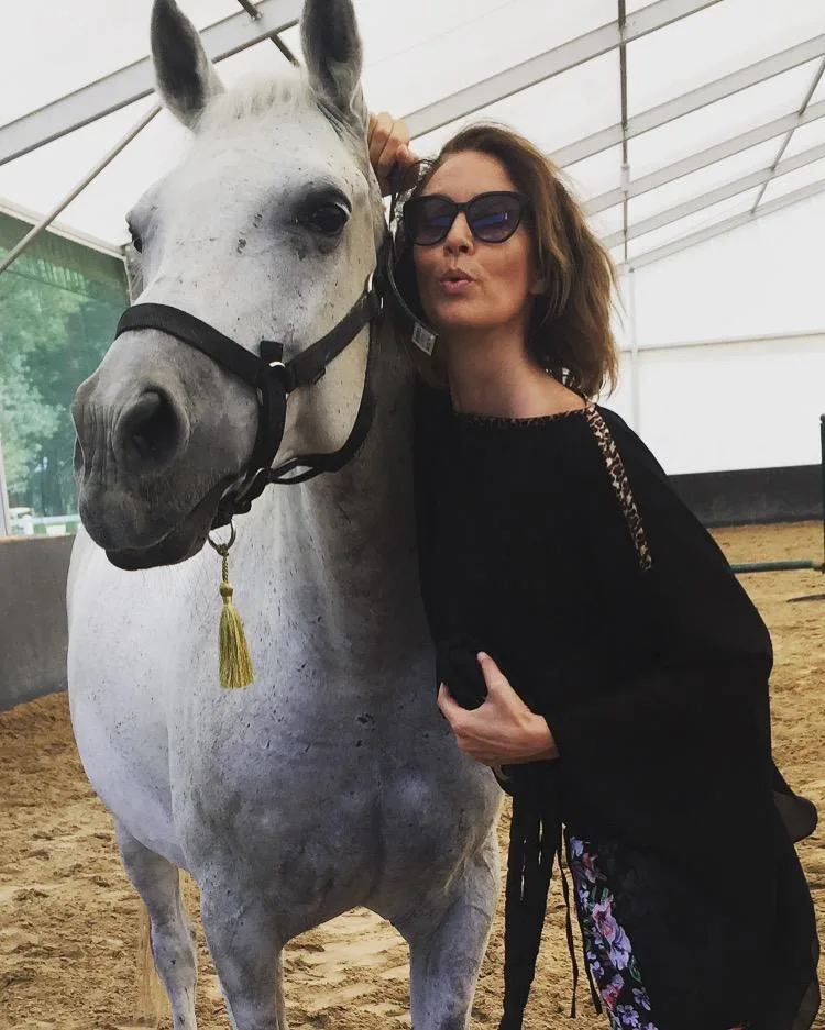Excelsa Exarhu: Îmi plac extravaganțele, le ador până la scandalos