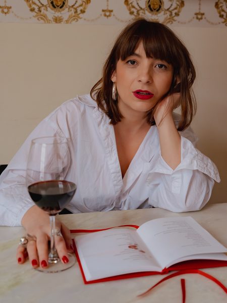 Rozana Mihalache: „Vocea lui Leonard Cohen mi-a așternut o lume întreagă la picioare”