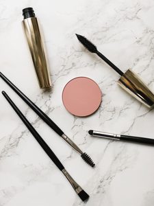 Tubing mascara: produsul care m-a făcut să renunț la varianta waterproof