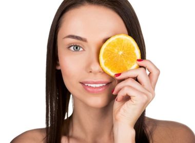 Vitamina C - beneficii importante pentru piele si organism