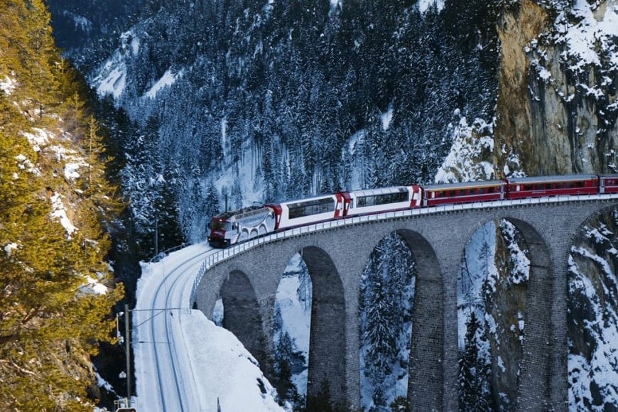 Cele mai frumoase călătorii cu trenul prin Europa